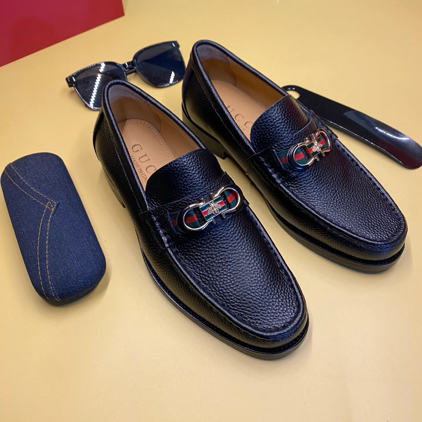 Men's men's shoes💰 440💰💰Gucci official website men's business formal leather shoes update💥Hong Kong counter synchronized new styles💥completely one to one replica shipment👍zero gap in counter quality 0⃣️made of imported cowhide on the outside➕cowhide lining, black, matching size 38-44...